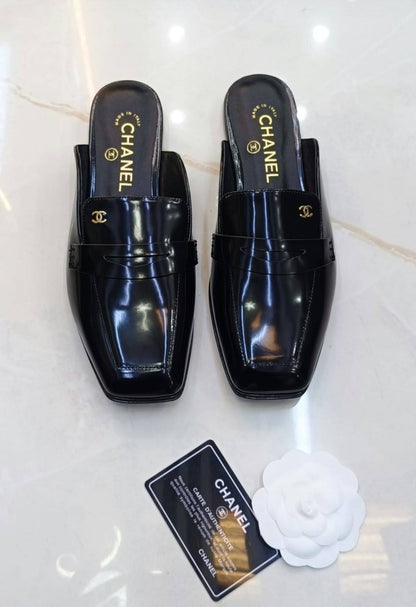 Chanel

Super master

450 dhs

Zain43
♥️♥️♥️