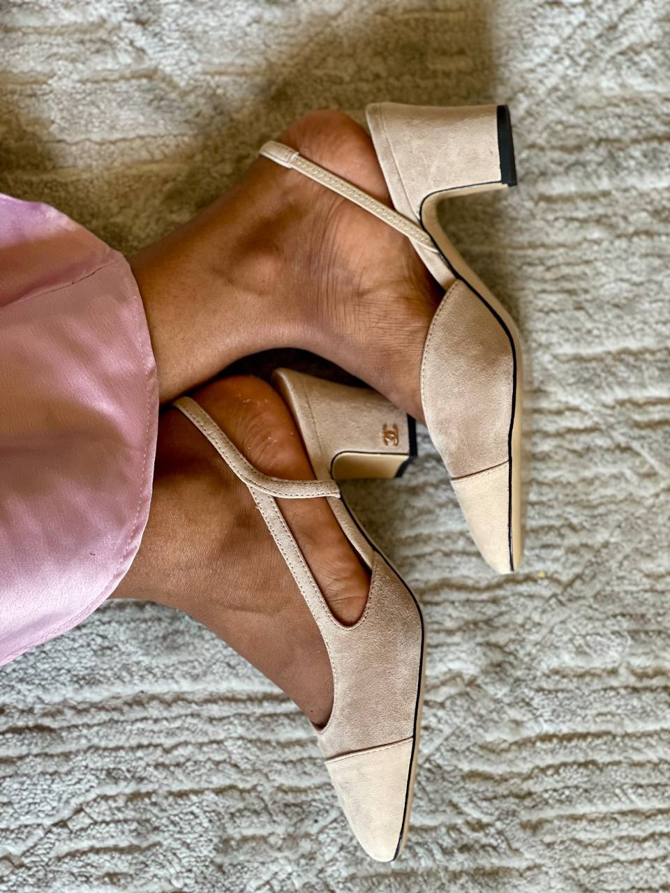 Chanel 

Vip quality 

Size:36 to 42

430 dhs🇦🇪🇦🇪

Zain113
♥️♥️♥️