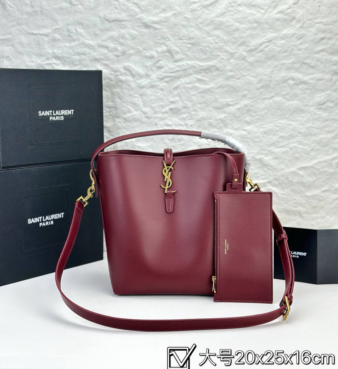YSL Master
320 dhs🪙💚
#20cm

Zain218
♥️♥️♥️