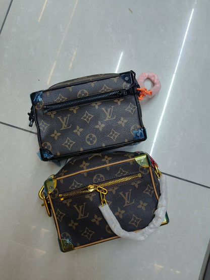 Mixed bags

Valentines 
Lv
120 dhs🇦🇪🇦🇪

Zain10
♥️♥️♥️