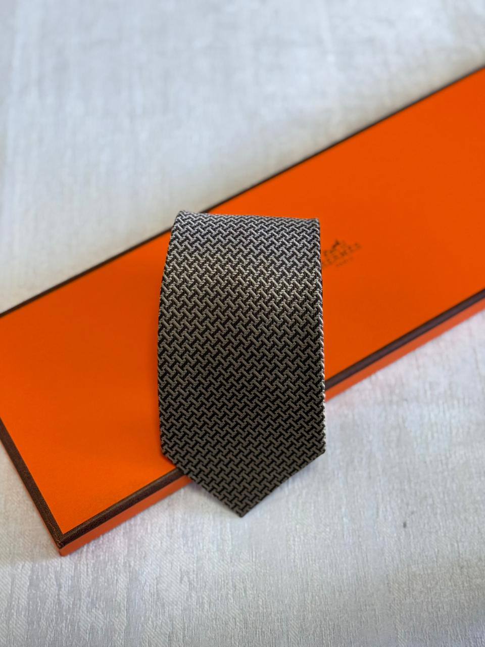 HERMES - LV
*TIE*
*Master quality*
*New collection*
180 dhs✅

Zain179
♥️♥️♥️