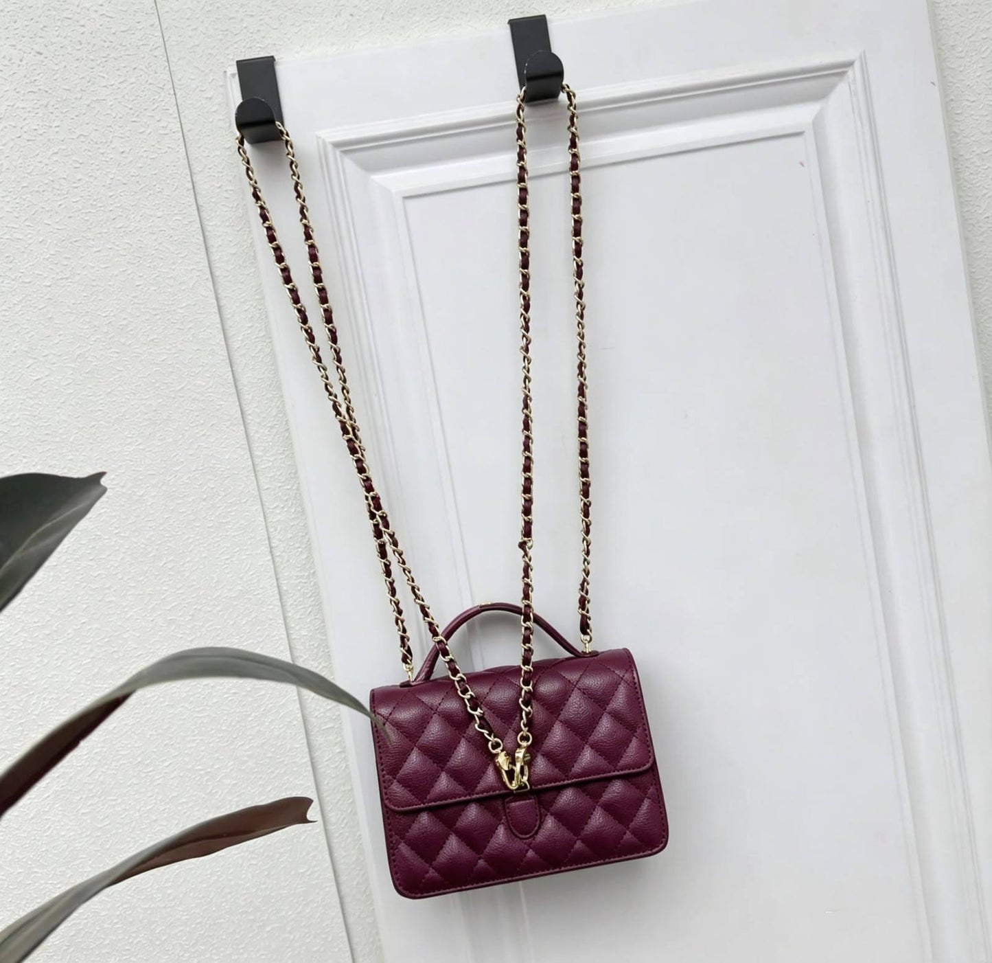 CHANEL 
COPY ONE 
 WITH BOX 
150 dhs🇦🇪🇦🇪

Zain295
♥️♥️♥️
