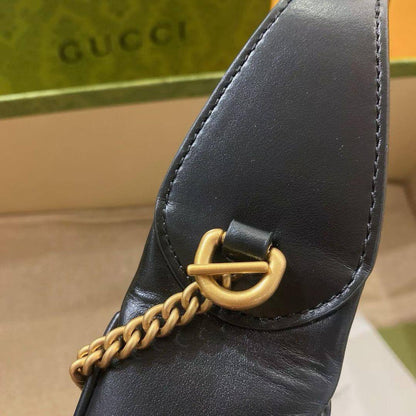 Gucci
Marmount Kelly Sling On Hand  Brand: Gucci Leather: Lamb

1000 dhs🇦🇪

Zain71
♥️🇦🇪🇦🇪