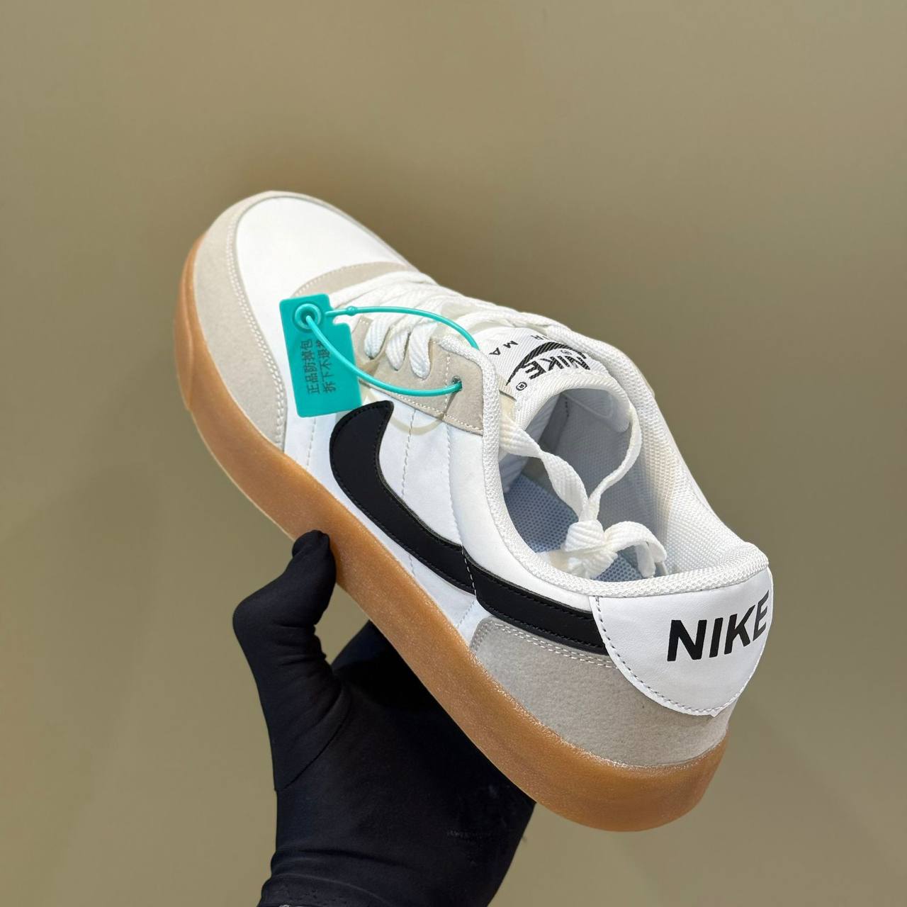 Nike
Size 40-44
55 dhs🪙💕

Zain40
♥️♥️♥️