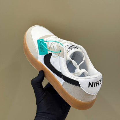 Nike
Size 40-44
55 dhs🪙💕

Zain40
♥️♥️♥️