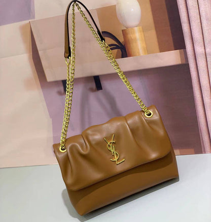 YSL 
Good Quality 
With Box 
🎁🎁🎁

105 dhs❣️

Zain250
♥️♥️♥️