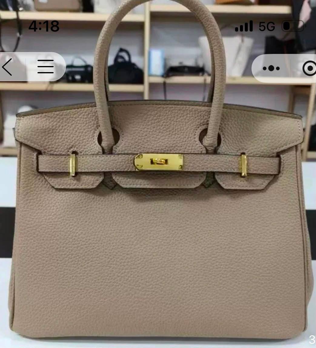 Hermes
30cm
100 dhs✅

Zain219
♥️♥️♥️