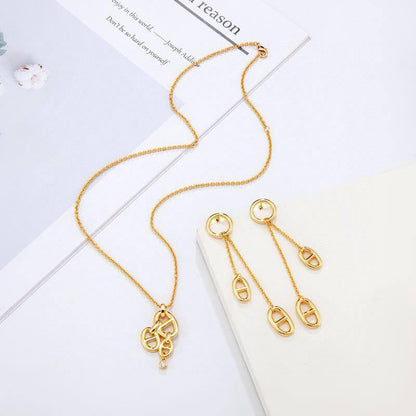 110 dhs✅ SET 
HERMES MASTER
💫✨
NECKLACE EARRINGS
WITH BOX AND PAPER BAG🛍️🎁

Zain89
♥️♥️♥️