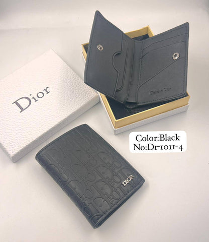 Wallets
60 dhs🇦🇪🇦🇪

Zain182
♥️♥️♥️