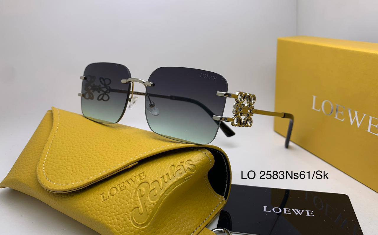 Loewe
70 dhs❤️

Zain126
♥️♥️♥️