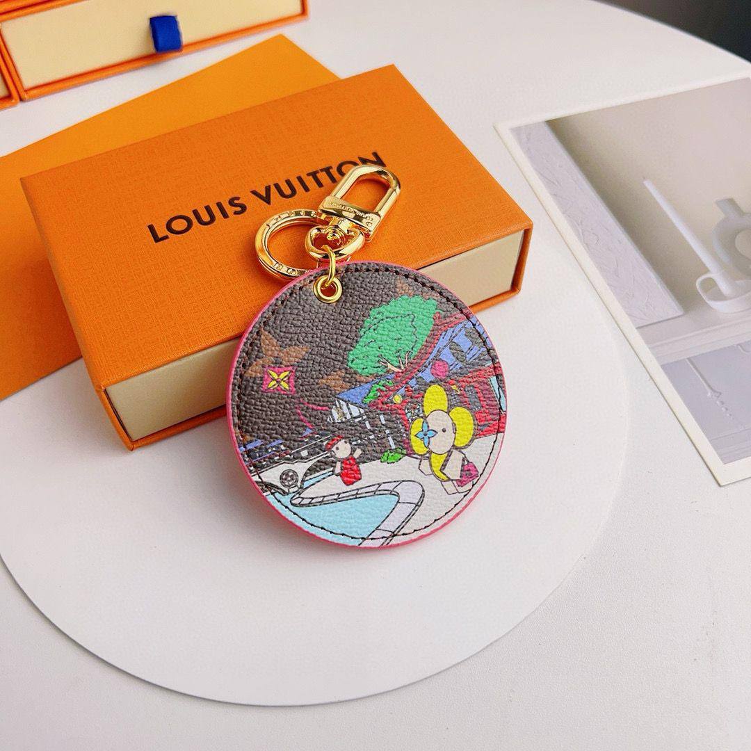 KEYCHAIN
BAG CHARM
MASTER✨💫
70 DHS✅

 WITH GOOD BOX AND PAPER BAG🎁🛍️

Zain89
♥️♥️♥️