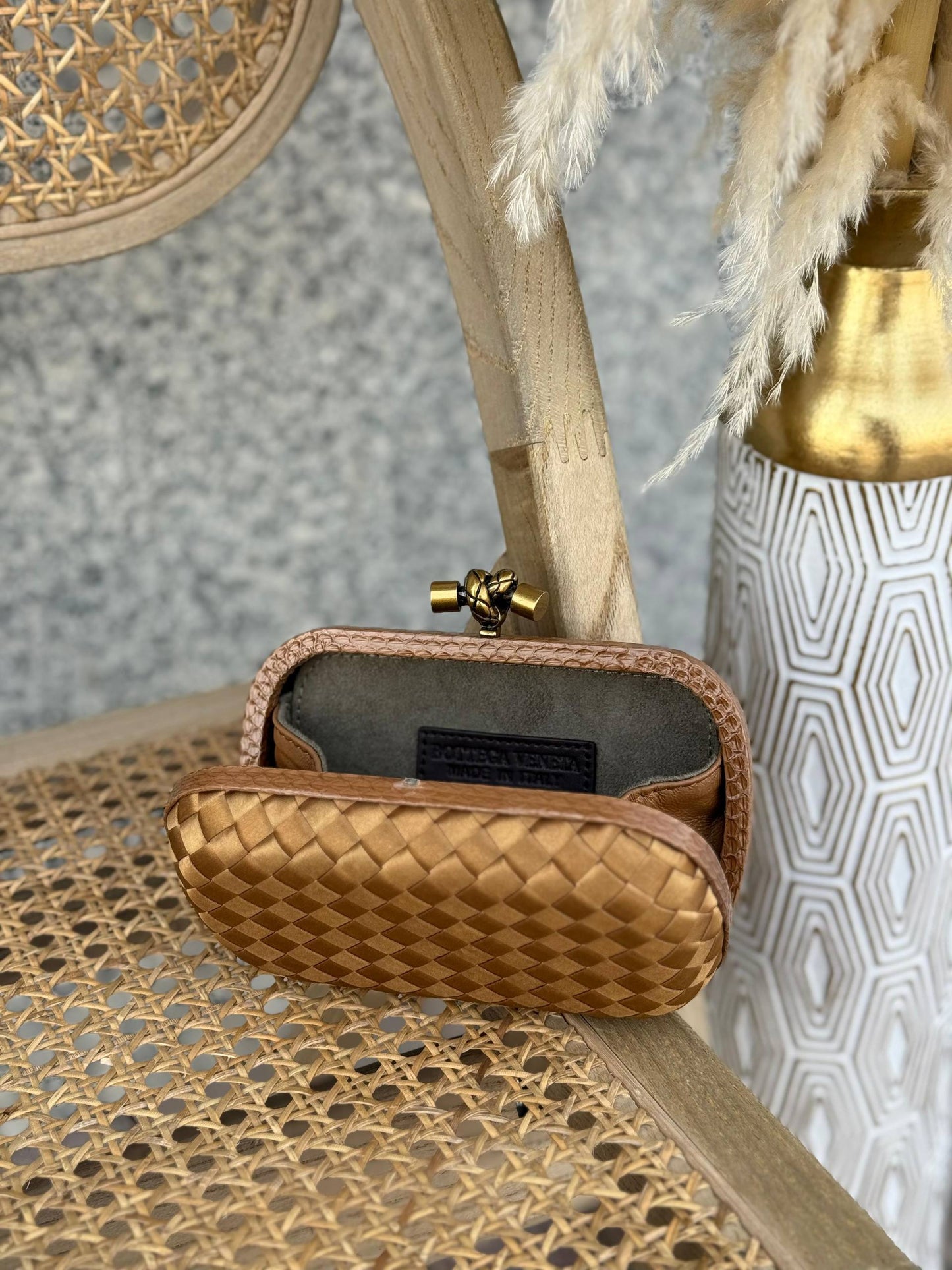 BOTTEGA VENETA

16cm
320 dhs🗽
Super Master Quality✨✨✨
With box🎁

Zain167
♥️♥️♥️