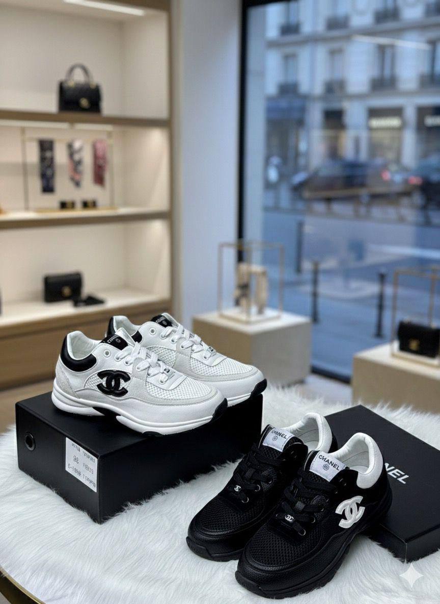 𝗖𝗛𝗔𝗡𝗘𝗟 𝗦𝗛𝗢𝗘𝗦
💯high quality
Size 36-37-38-39-40-41
150 dhs❤️

Zain86
♥️♥️♥️