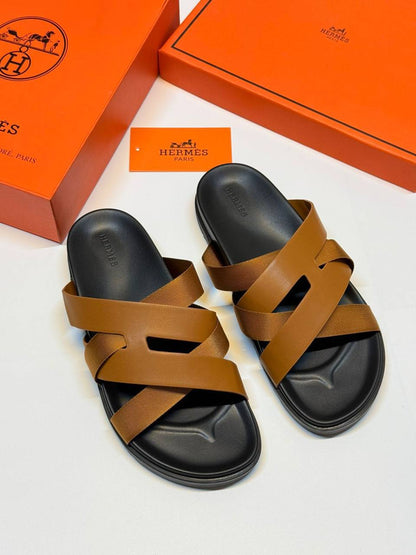 HERMES SLIPPER
GOOD QUALITY✅
110 dhs✅
Size: 39 to 46

Zain40
♥️♥️♥️
