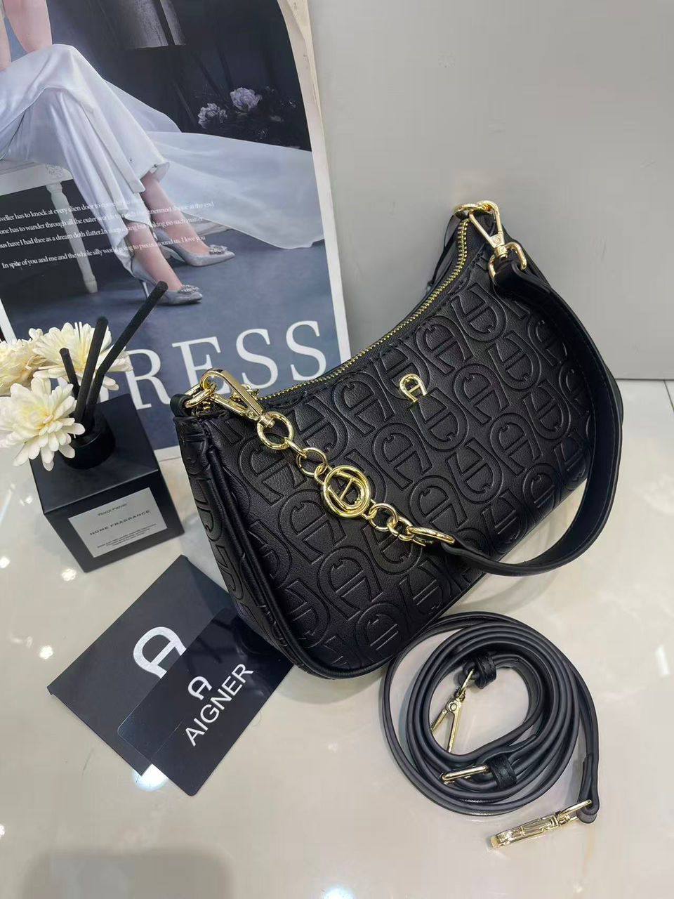 Aigner
95 dhs🪙

Good quality 

with box
🎁🎁🎁

Zain39
♥️♥️♥️