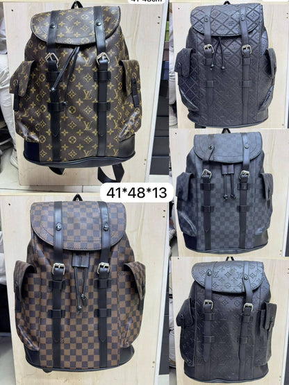 🎒 LV 
Christophet backpack 
 Good quality 

Size : 41 * 48 * 13 cm
85 dhs🇦🇪🇦🇪🇦🇪

Zain115
♥️♥️♥️