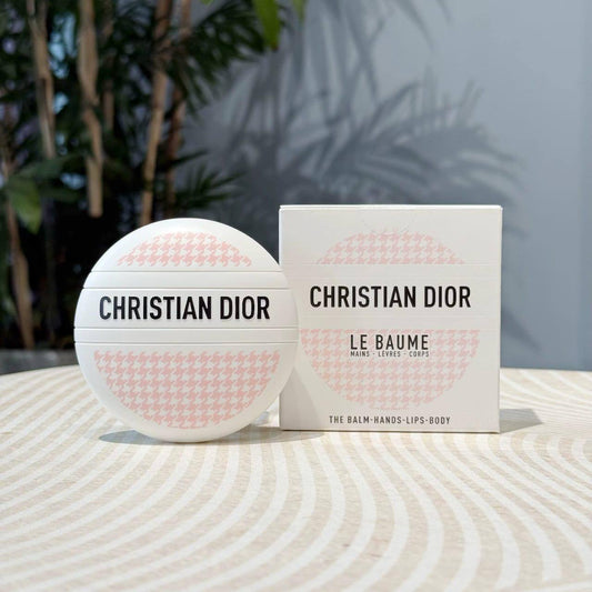 Dior
35 dhs❣️

Zain24
♥️♥️♥️