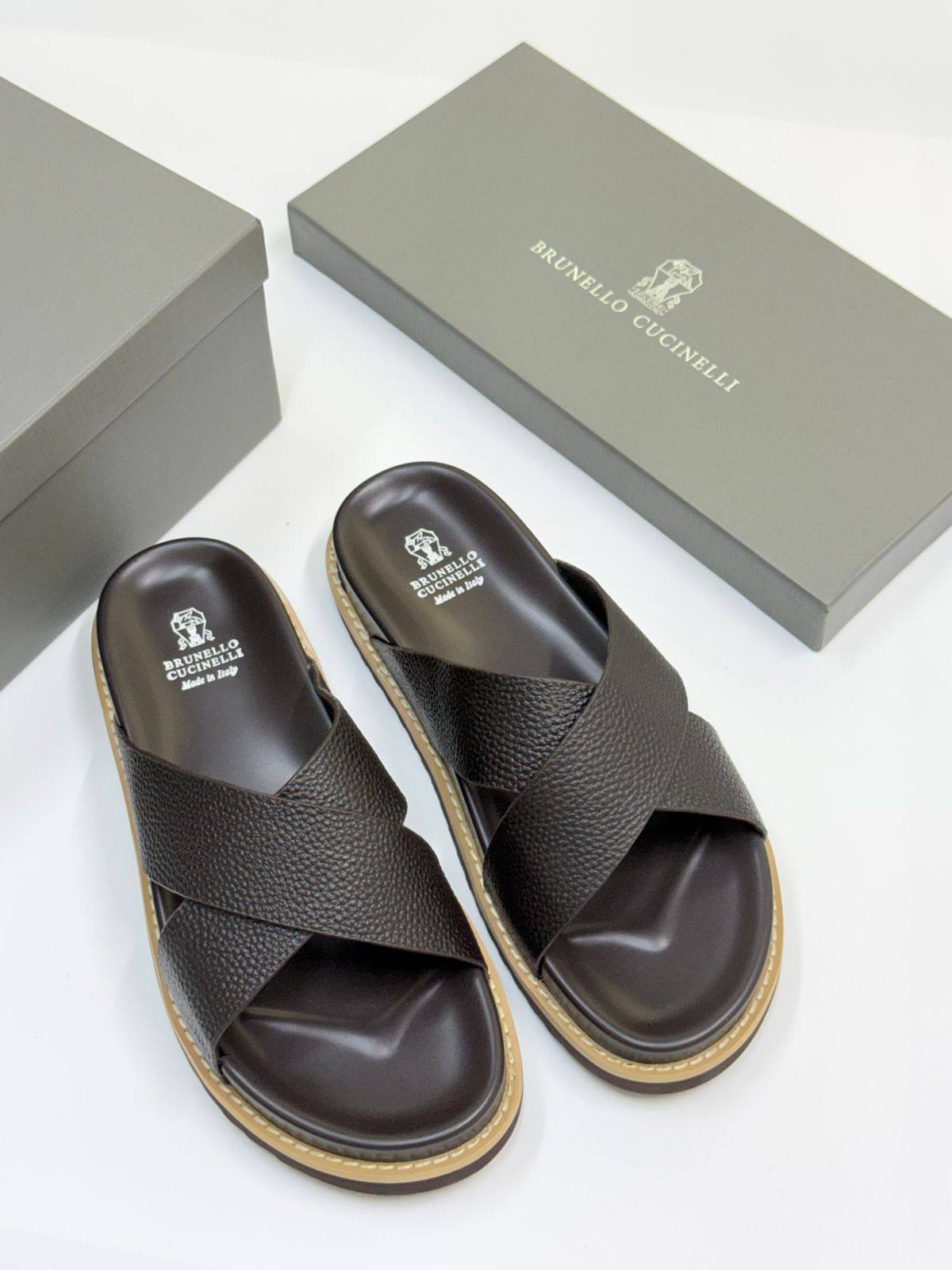 NEW CAME
MEN SLIPPER
BRUNELLO CUCINELLI
GOOD QUALITY
105 dhs🌺
39 TO 46

Zain40
♥️♥️♥️