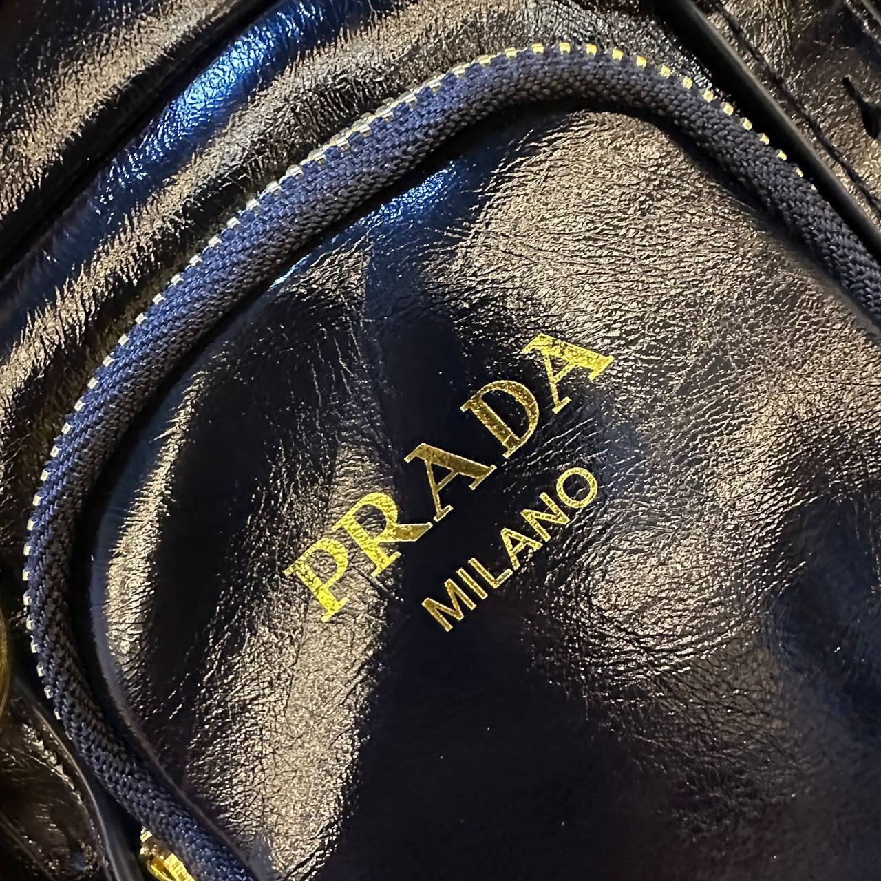 PRADA 
GOOD QUALITY 
100 dhs💛

Zain295