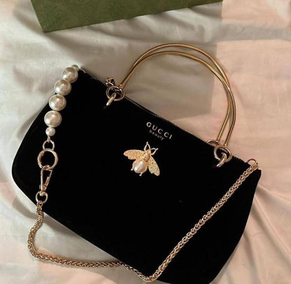 Gucci

115 dhs🇦🇪🇦🇪
have box

Zain07
♥️♥️♥️