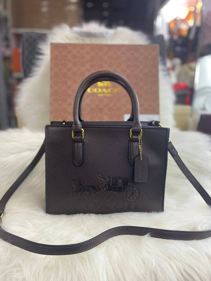 New arrival
Coach

25cm

with box

100 dhs🇦🇪🇦🇪

Zain118
♥️♥️♥️