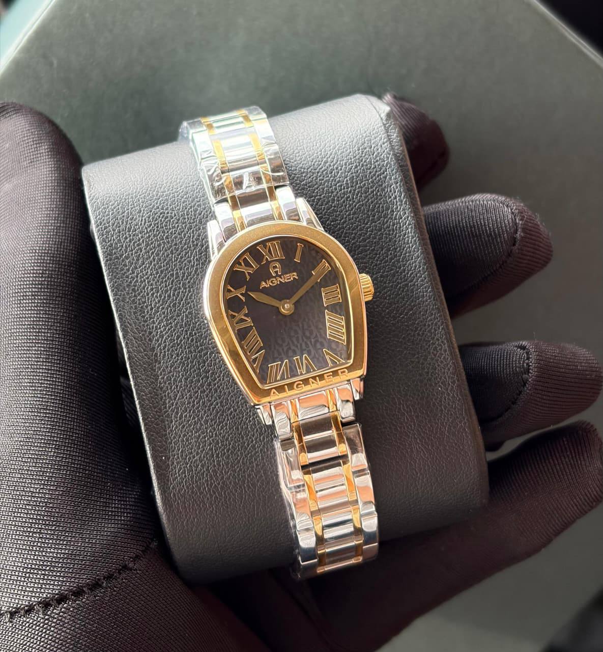 Aigner 
watch for ladies good quality 
260 dhs🌺

Zain59
♥️♥️♥️