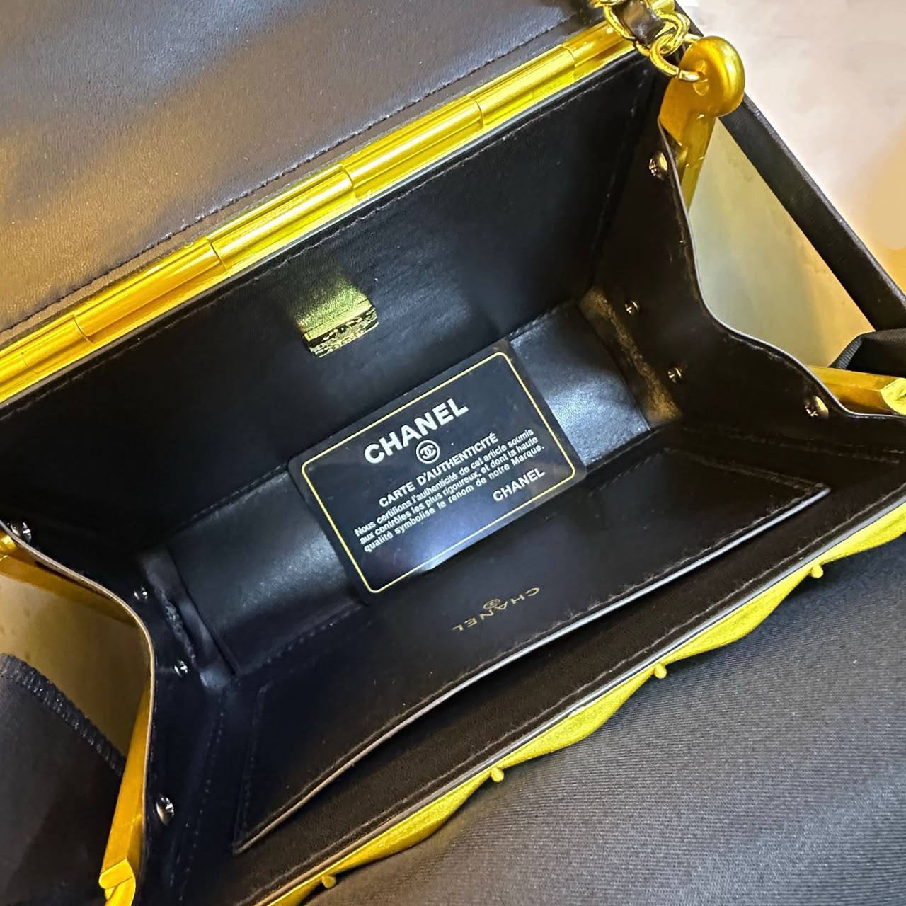 CHANEL 
COPY ONE 
WITH BOX 
🎁🎁🎁

190 DHS✅

Zain17
♥️♥️♥️