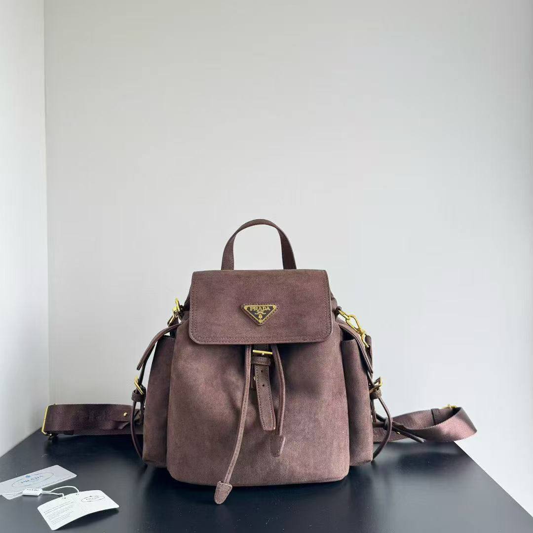 PRADA
 BACKPACK 
COPY ONE 
160 dhs✅

Zain39
♥️♥️♥️
