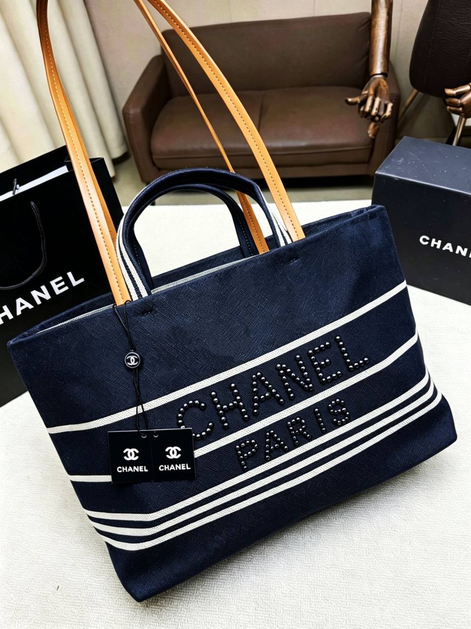 CHANEL 
COPY ONE 
210 dhs✅

Zain295
♥️♥️♥️