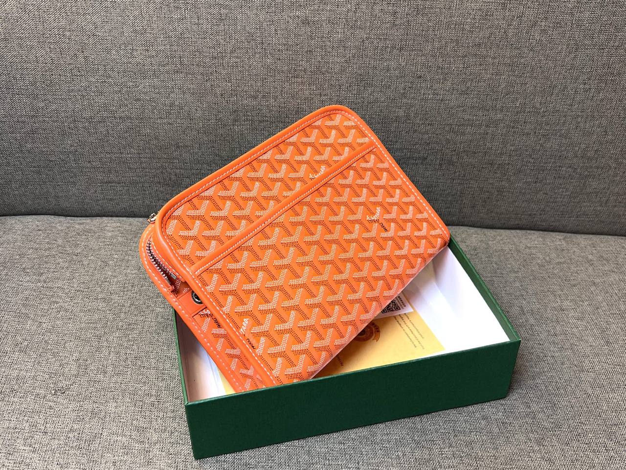 Goyard
70 dhs✅
with box
🎁🎁🎁

25cm

Zain26
♥️♥️♥️