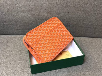 Goyard
70 dhs✅
with box
🎁🎁🎁

25cm

Zain26
♥️♥️♥️
