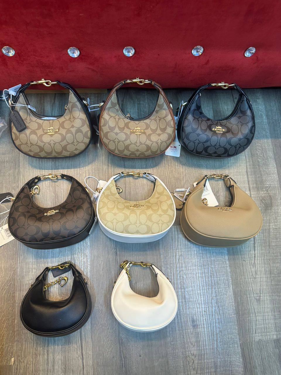 offer bags
Small 100 dhs💓
Big 120 💓

Zain129
♥️♥️♥️