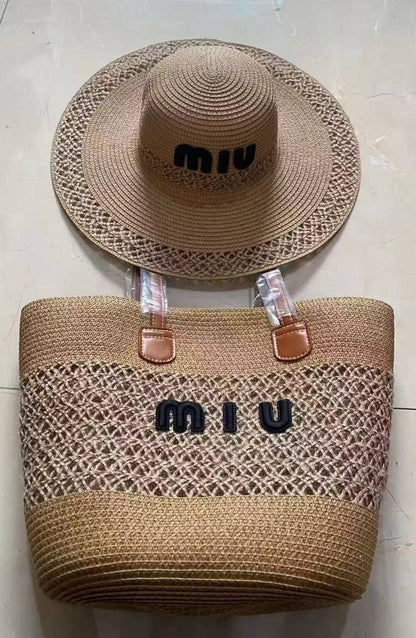 BEACH BAG NEW CAME ,

GOOD QUALITY ,

BAG AND 
HAT ONE SET 

90 DHS🇦🇪🇦🇪🇦🇪

Zain295
♥️♥️♥️