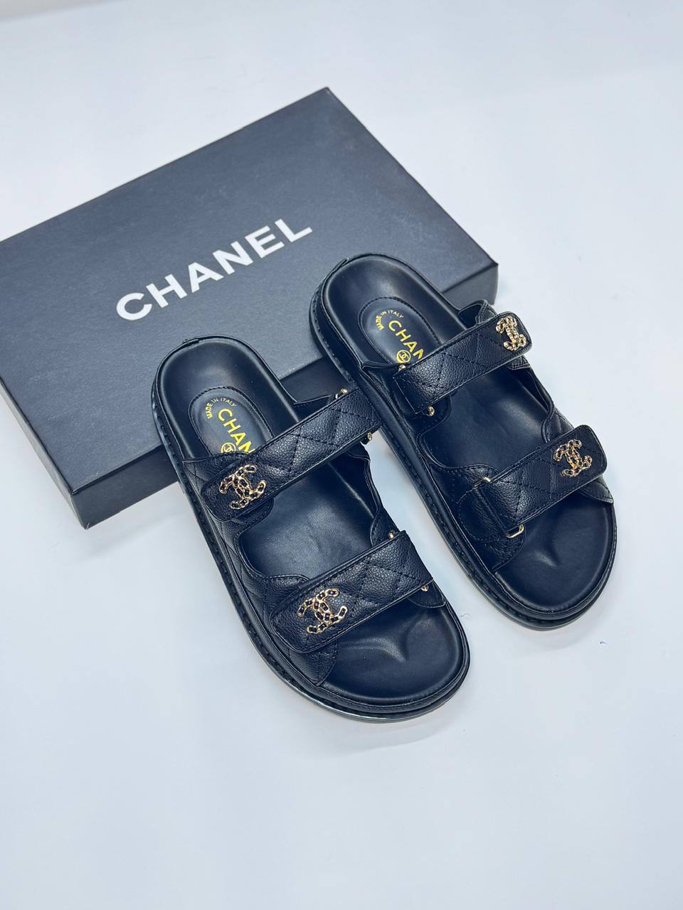 Miu Miu
Size 36-41
110 dhs🪙🌨️

Zain21
♥️♥️♥️