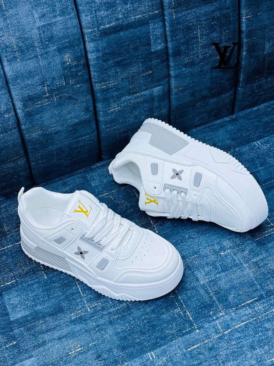 Chanel
Size 36to41
75 dhs🇦🇪🇦🇪

Zain163
♥️♥️♥️