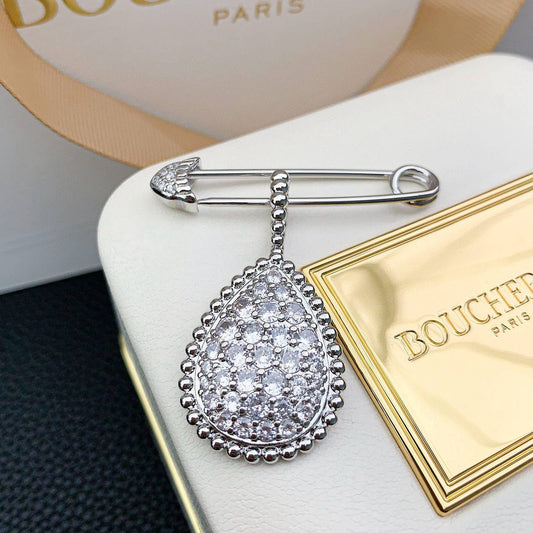 55 dhs💓
 BROOCH 
BOUCHRON💫✨

WITH BOX AND PAPER BAG 🛍️🎁

Zain89
♥️♥️♥️