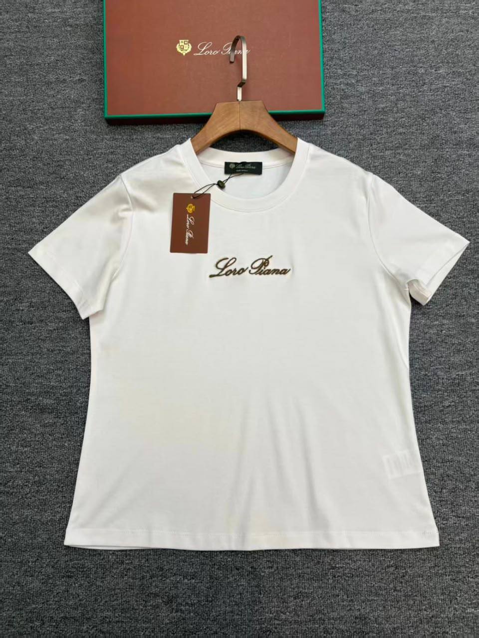 *New collections*                                                
LORO PIANA
*Super Master quality*
*Sizes: S M L XL* 
280 dhs✅

Zain308
♥️♥️♥️