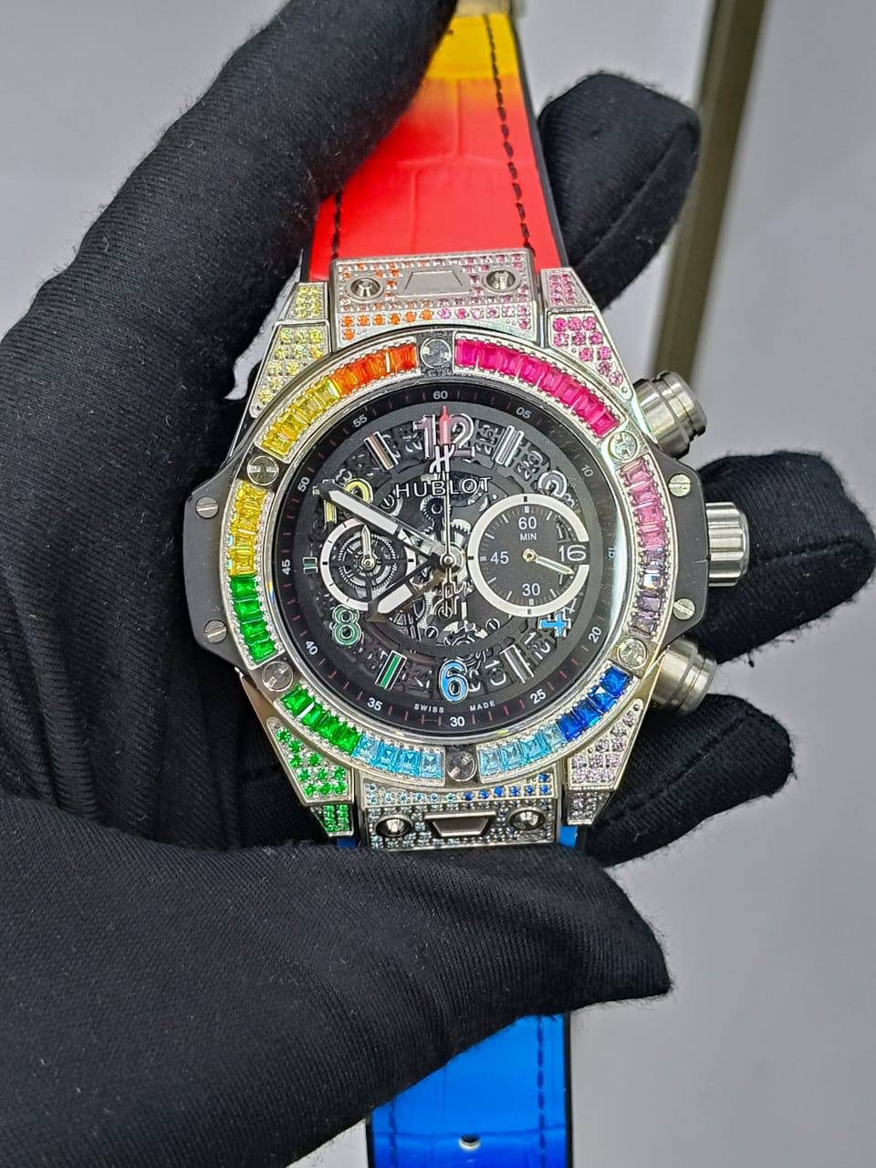Hublot for mens
 650 dhs✅ 🥰👍

Zain25
♥️♥️♥️