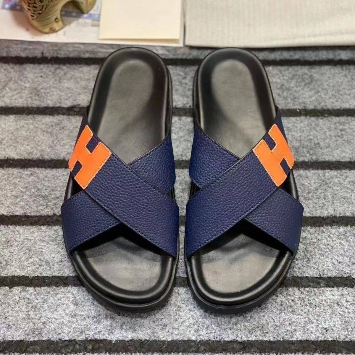 Mens 
Hermes Slipper
Size:40 to 45
100 dhs🇦🇪

Zain241
♥️♥️♥️