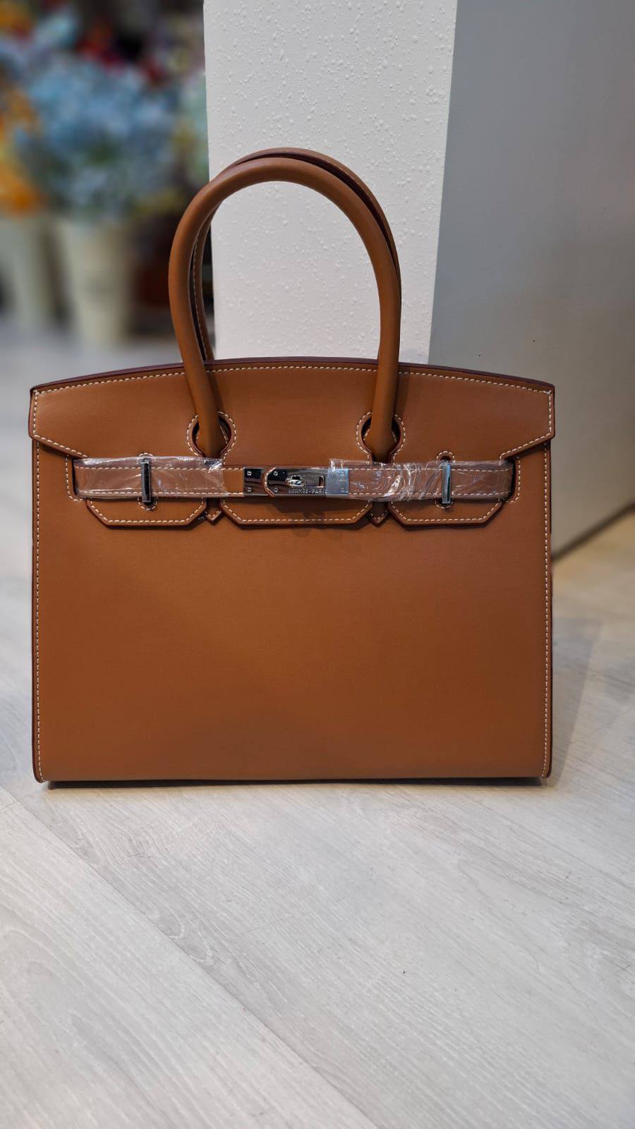 HERMES 
New material 
30cm
115 dhs🪙🌨️

Zain44
♥️♥️♥️