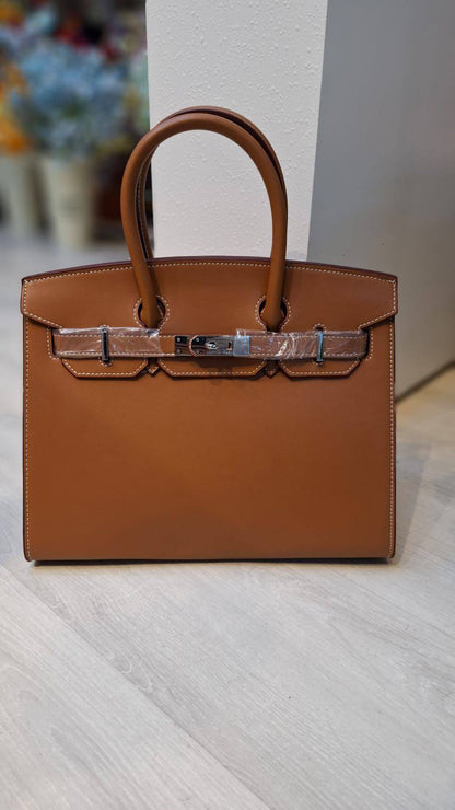 HERMES 
New material 
30cm
115 dhs🪙🌨️

Zain44
♥️♥️♥️