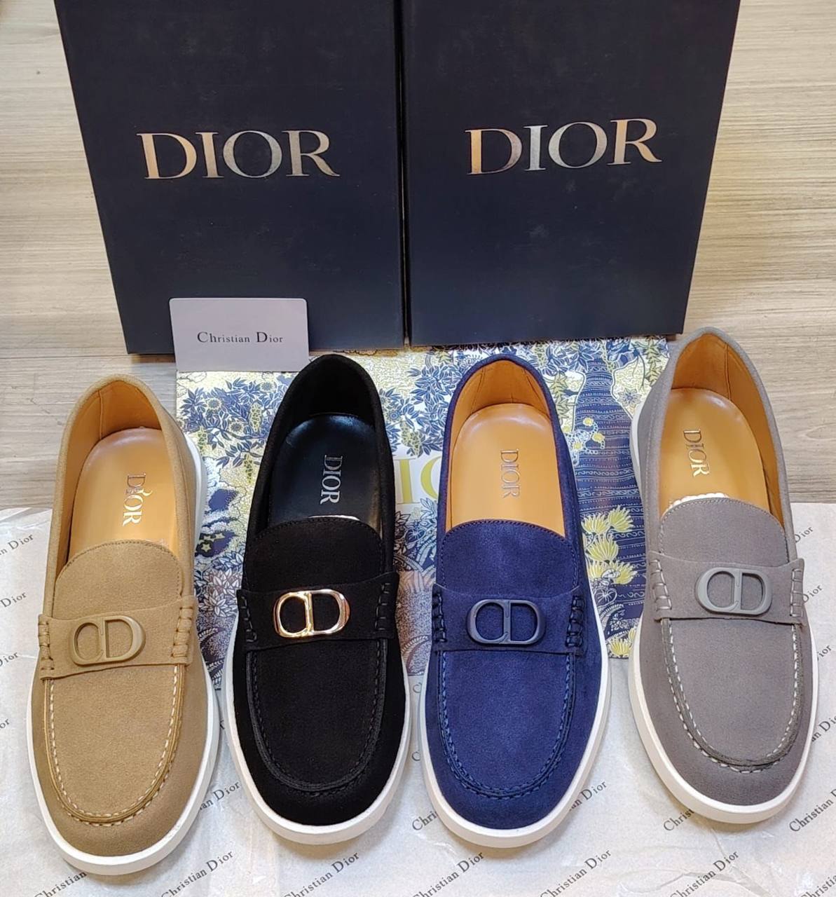 Dior Shoes For Men,
High Quality,
Size 40 To 45
140 dhs✅

Zain120
♥️♥️♥️