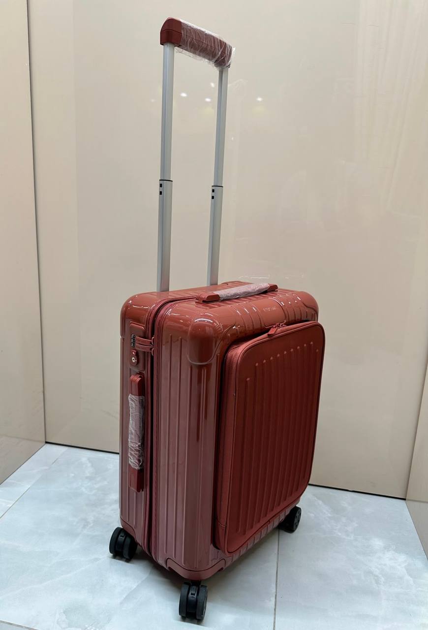Available ❤️
brand new Rimowa Cabin Suitcase featuring a protective cover and spinner wheels❣️
For Price 👇 WhatsApp✅
0568585901 
0507557372
0552275751 Owner Zain 👌

Zain71
♥️♥️♥️