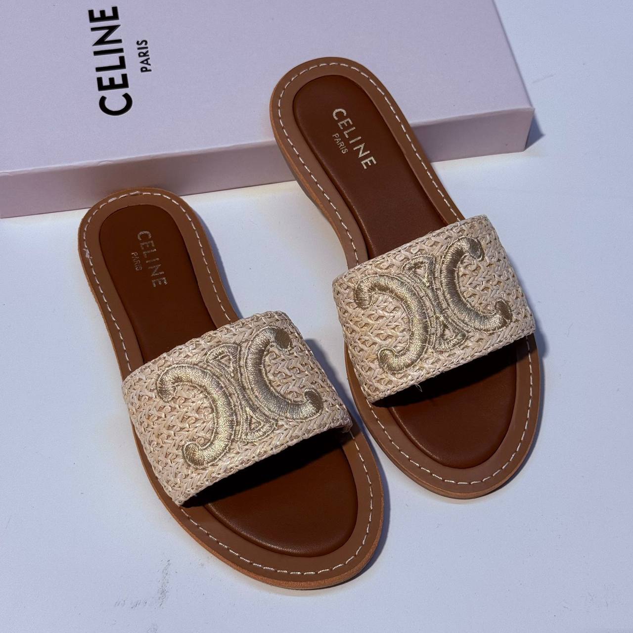 NEW CAME
CELINE SLIPPER
GOOD QUALITY
110 dhs✅
Size 36 TO 41

Zain40
♥️♥️♥️