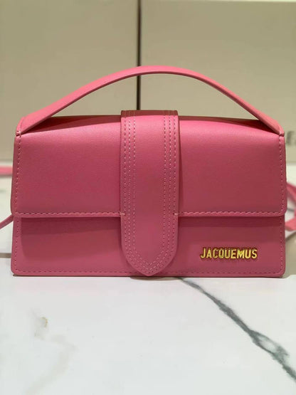 Jacquemus
Master
240 dhs✅

Zain131
♥️♥️♥️