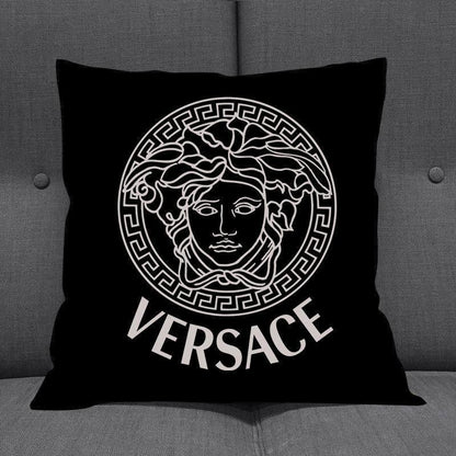 Brand 
High quality 
Pillow cover 
Velvet 100%
Size 50*50
50 dhs🪙🌨️

Zain99
♥️♥️♥️