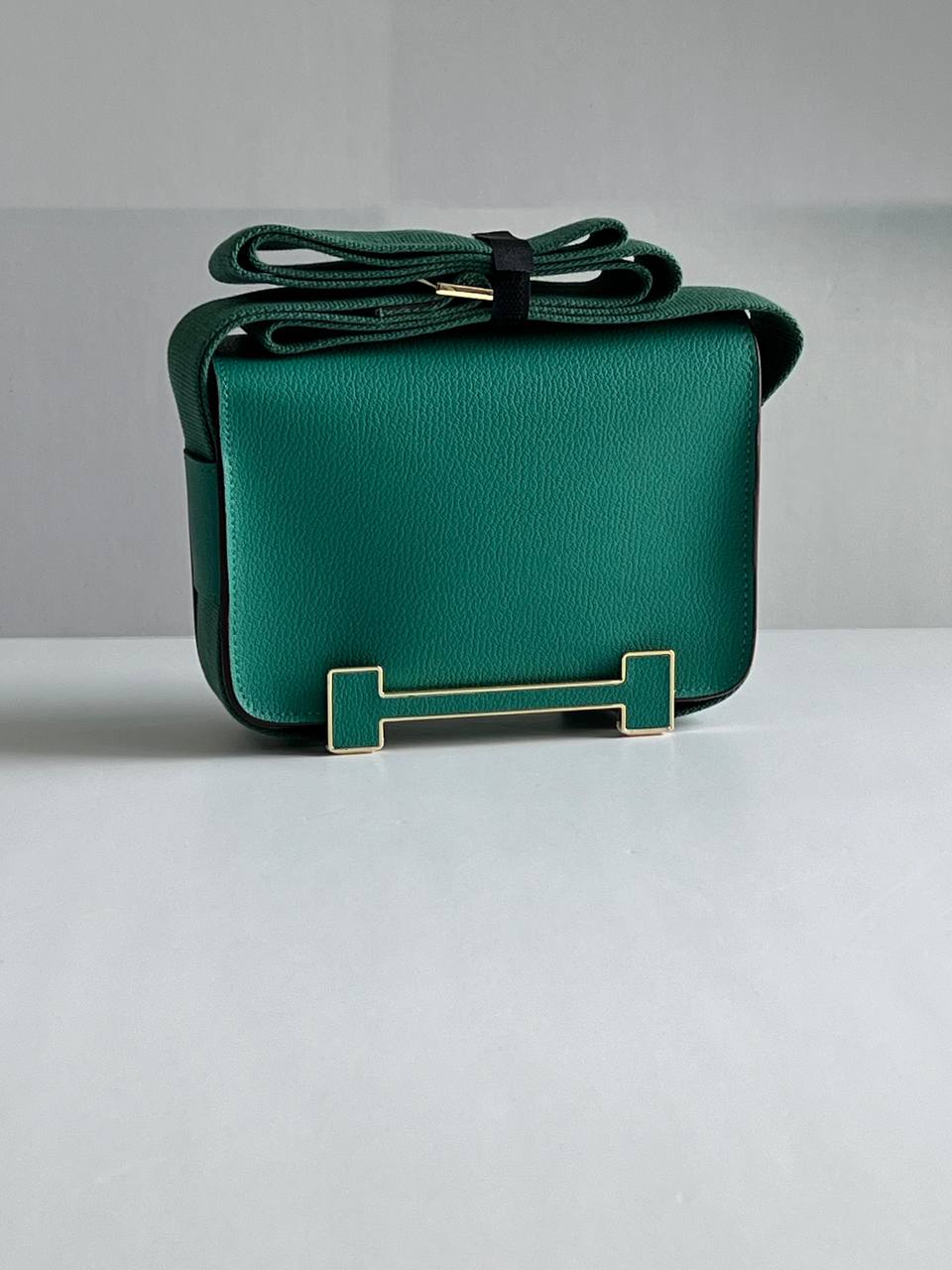 Hermes
Getta 20cm💥Master quality ✅with box📦
360 dhs✅

Zain52
♥️♥️♥️