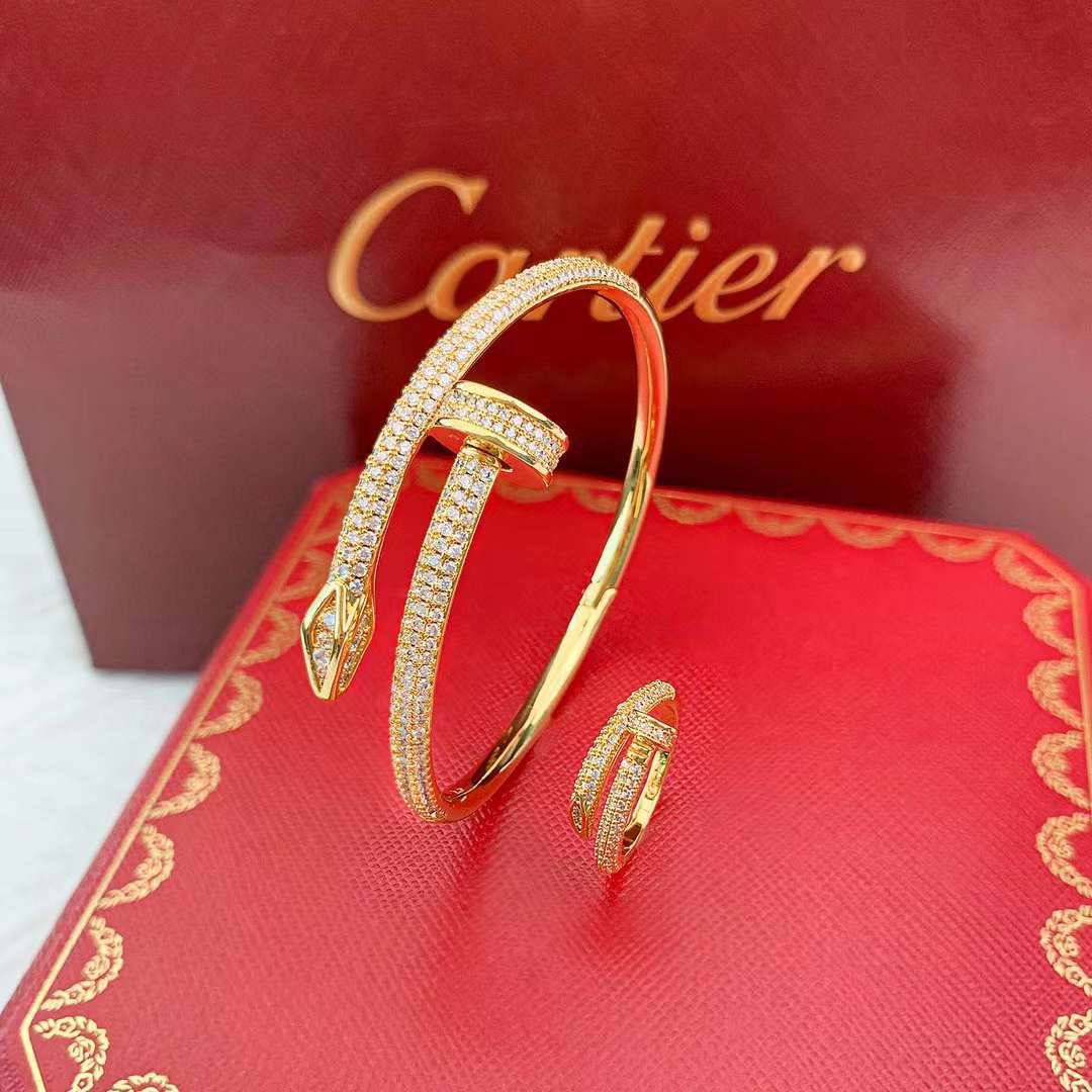Cartier Set
140 dhs🪙💕 
Bangle
105 dhs🪙💕
 Ring 
60 dhs🪙💕

Zain89
♥️♥️♥️
