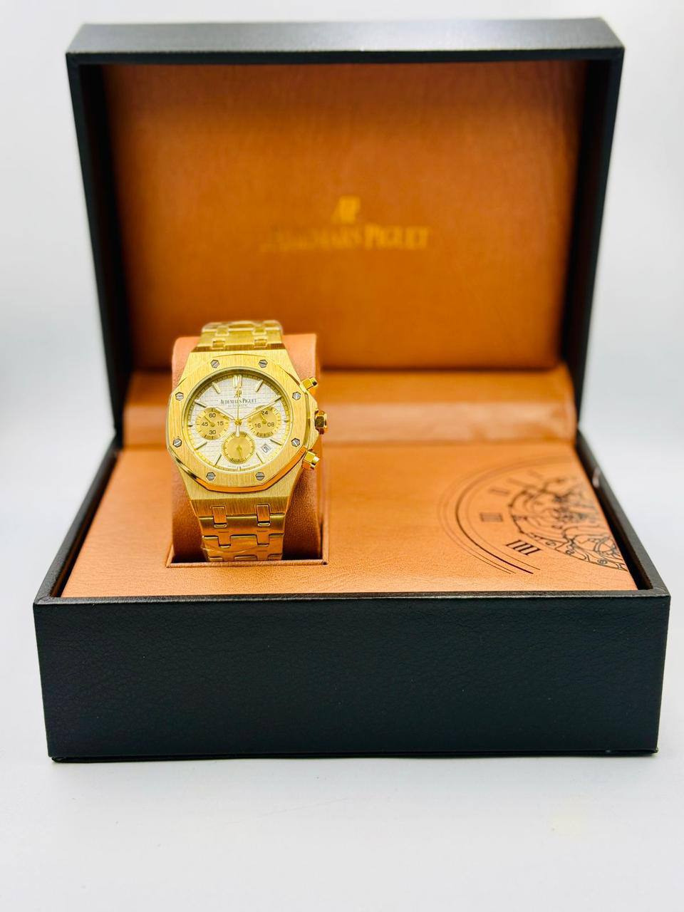 Ap Men 
offer price 
65 dhs🪙🌺
*chronograph working*🔥

Zain08
♥️♥️♥️