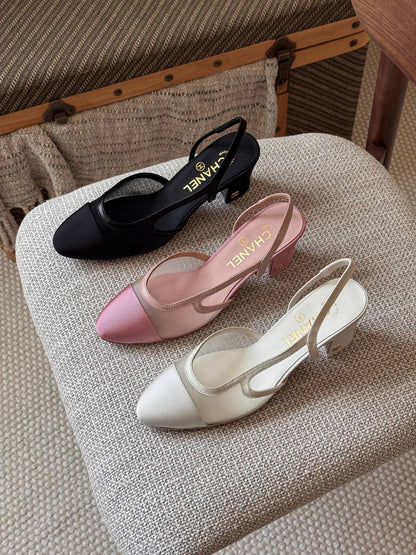 CHANEL 🖤
🤩Available new 😍😍
Size: 36 to 41
Super master quality 
450 dhs✅

Zain198
♥️♥️♥️